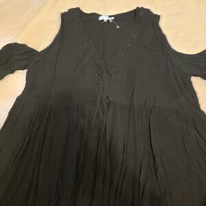 SHE & Sky Black Cold Shoulder Tunic